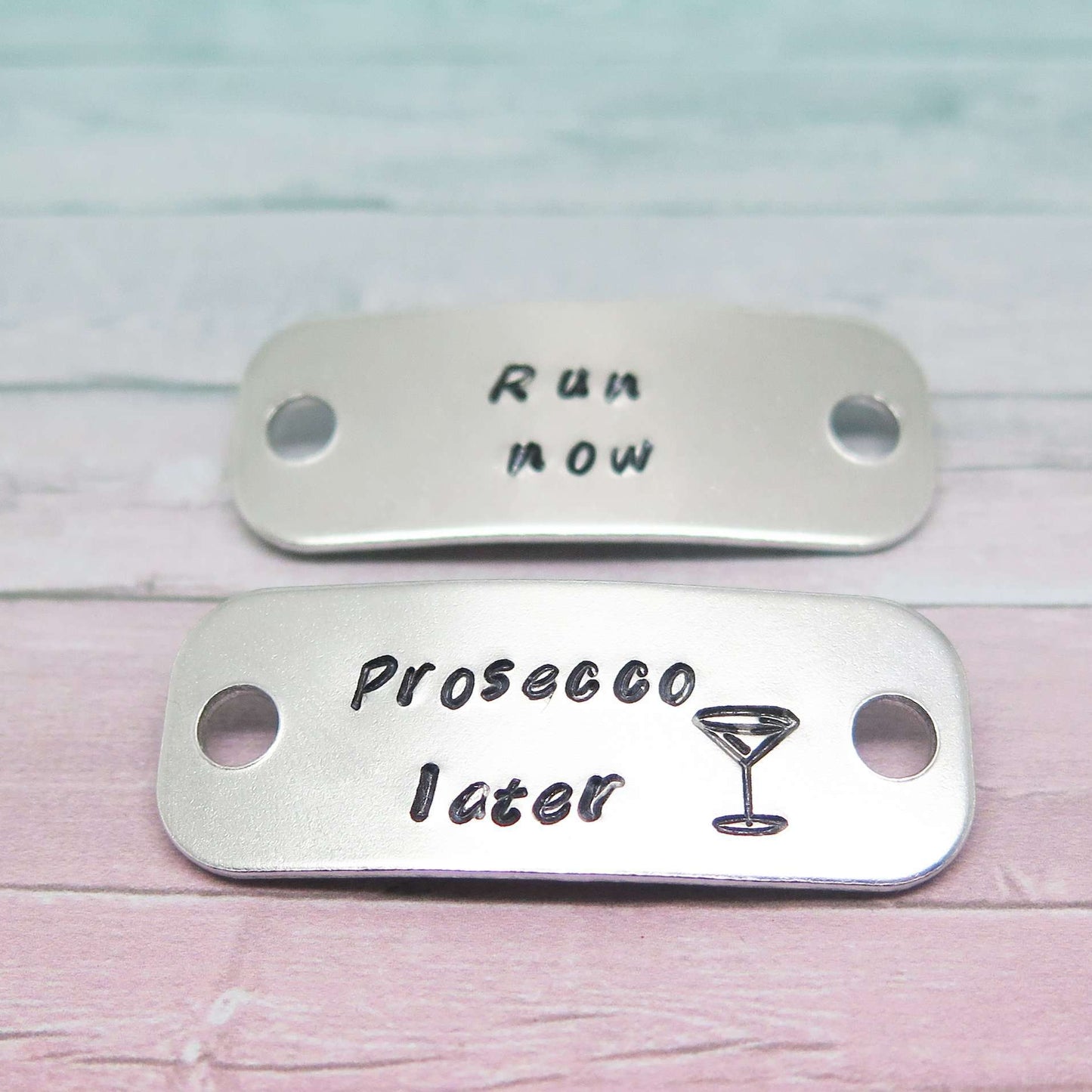 theta_jewellery_Prosecco Lovers Gift - Trainer Tags