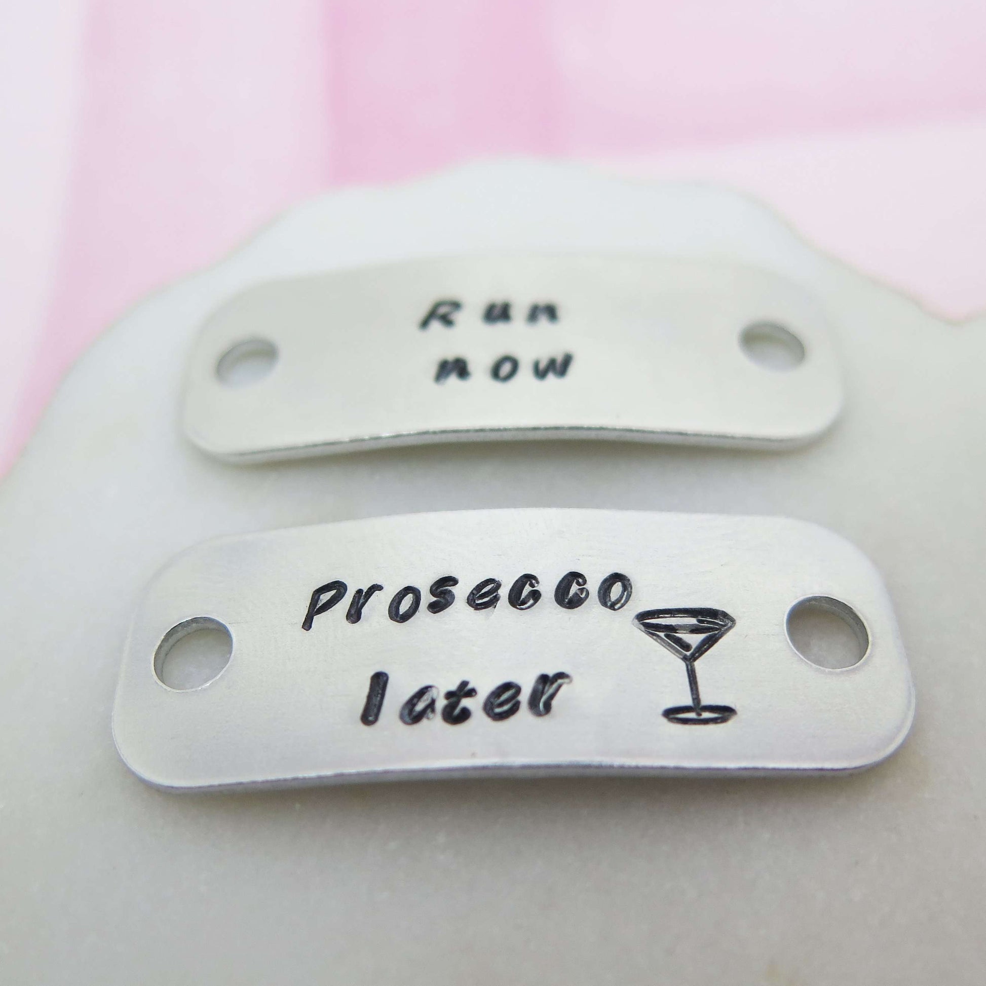 theta_jewellery_Prosecco Lovers Gift - Trainer Tags