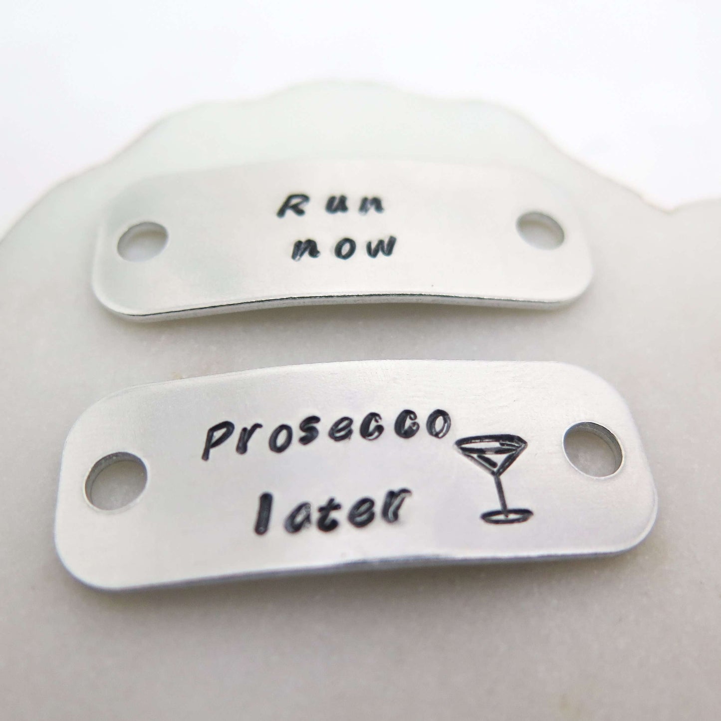 theta_jewellery_Prosecco Lovers Gift - Trainer Tags