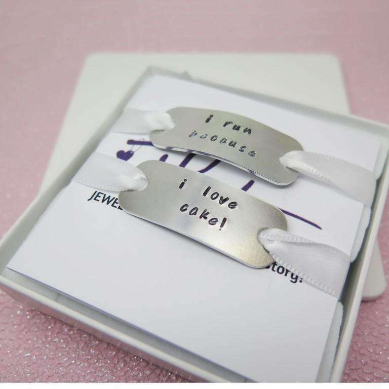 theta_jewellery_Prosecco Lovers Gift - Trainer Tags